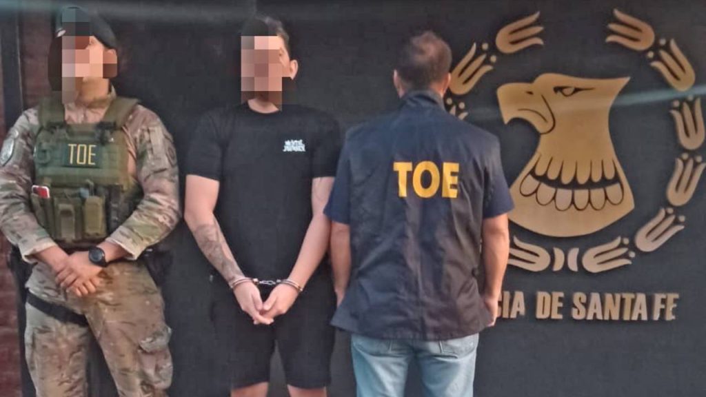 Se entregó policía buscado como parte de la banda de Los Menores, en la mira por el crimen de Pillín Bracamonte